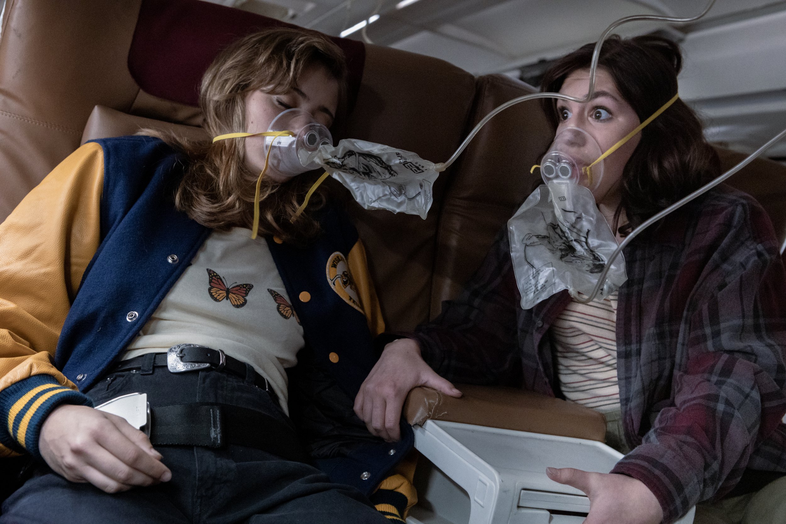 Ella Purnell and Sophie Nelisse in Yellowjackets