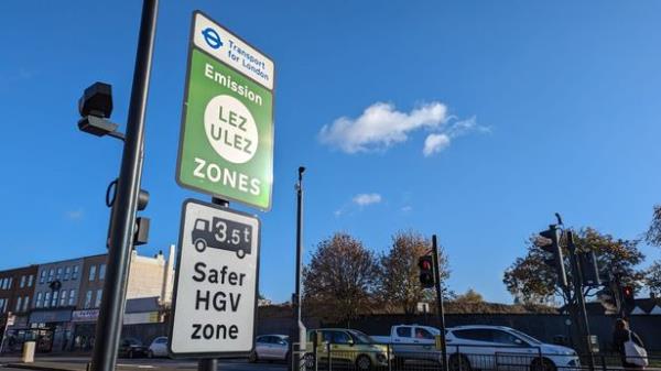 ULEZ sign in North Cheam